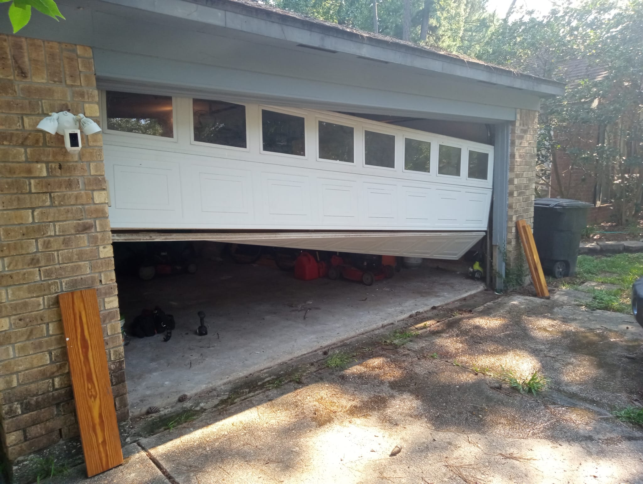 Garage Door Repair in Stafford, TX — Lemus Garage Door Services, Licensed & Insured, (281) 906-4783