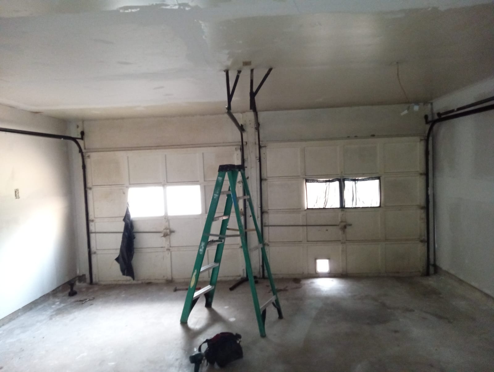 Emergency Garage Door Service in Stafford, TX — Lemus Garage Door Services, Licensed & Insured, (281) 906-4783
